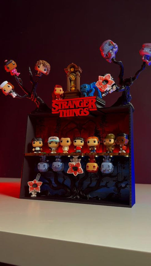 🎭 Your Living Scene: Immersive LED Diorama & 20 Figurines 🖤 Display Comes Alive: Full Set with Atmospheric Lighting